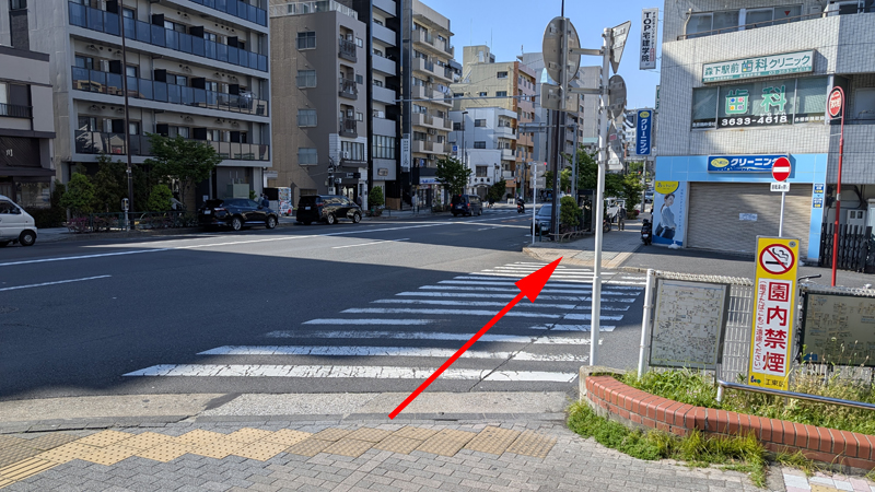 通りを進む